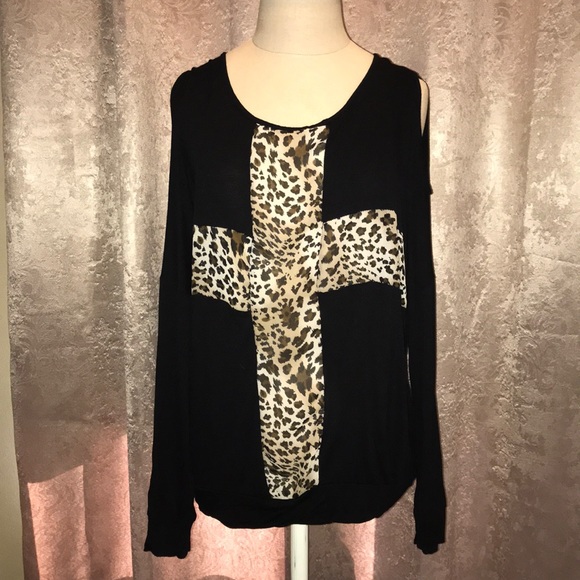 Wet Seal Tops - Wet Seal long sleeve top